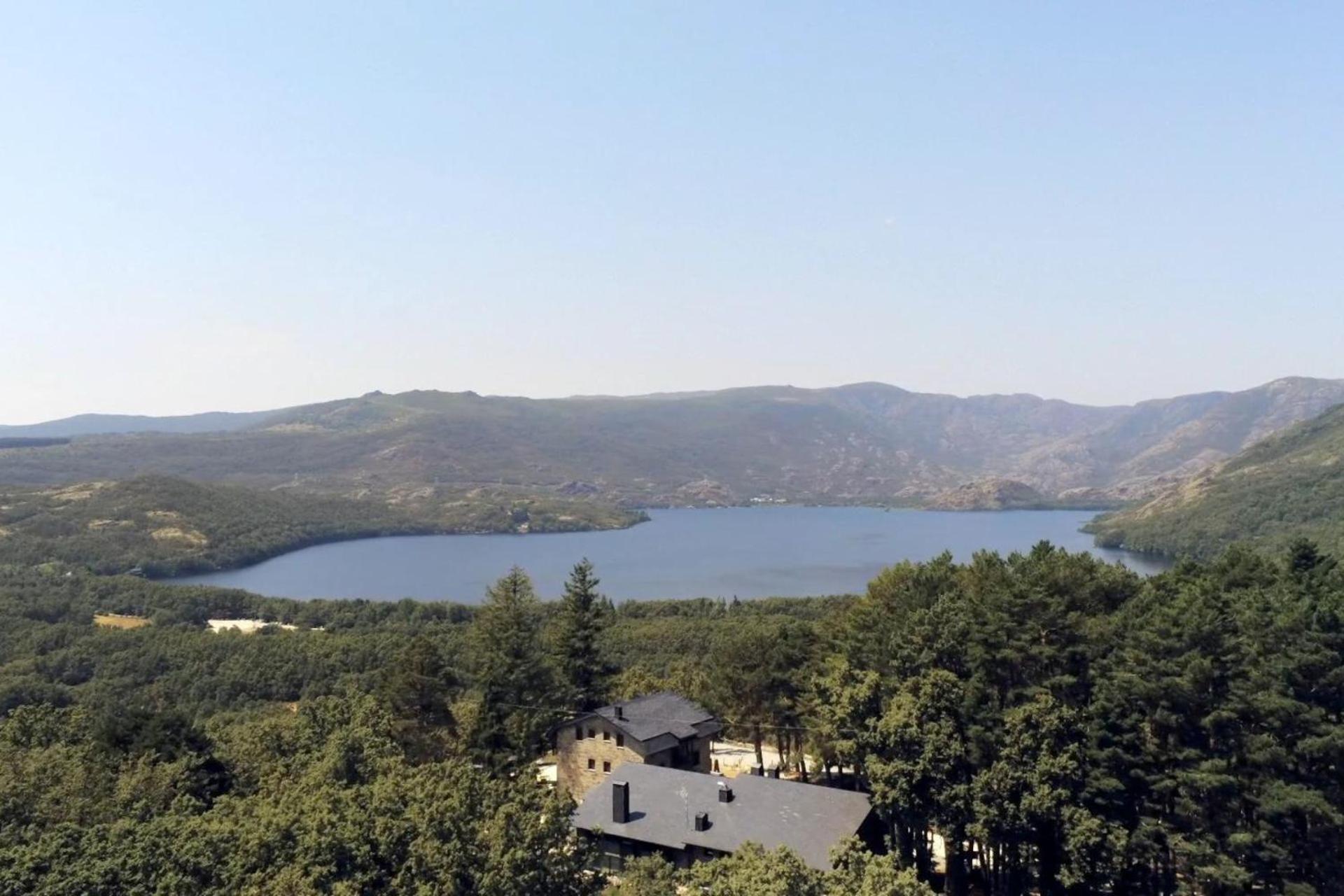 Villa Lucerna Sports & Hotel Resort Vigo de Sanabria Экстерьер фото