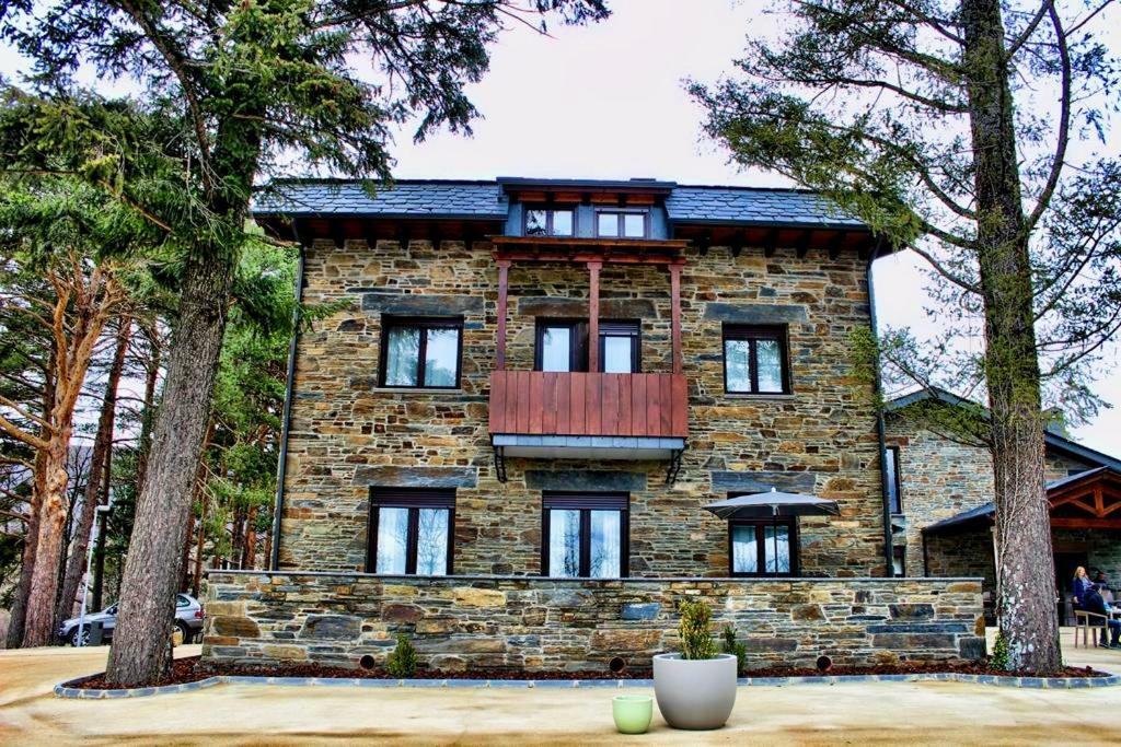 Villa Lucerna Sports & Hotel Resort Vigo de Sanabria Экстерьер фото